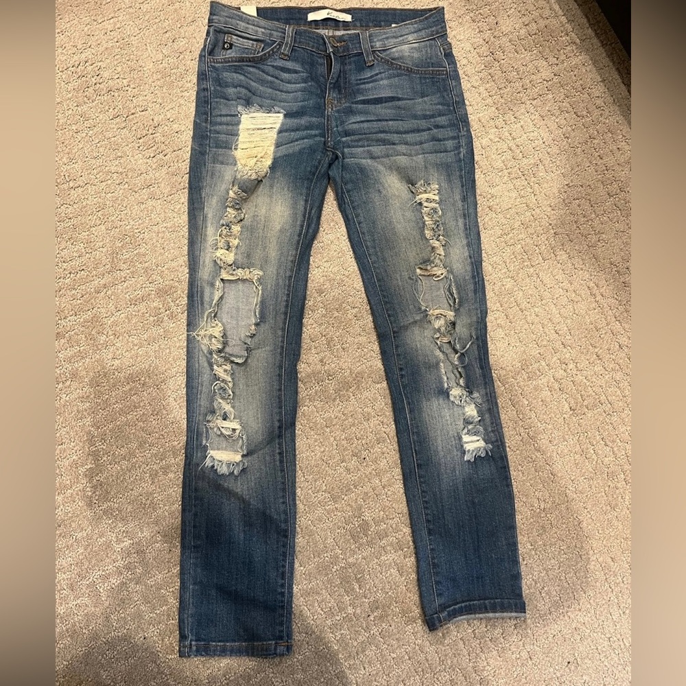 KanCan Distressed size 24